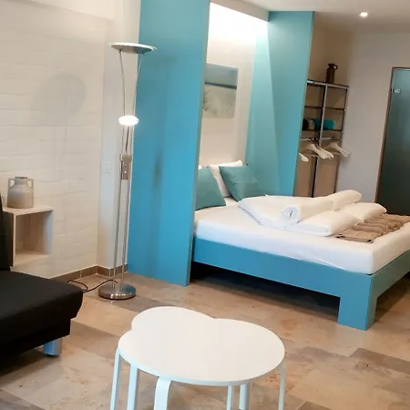 Frühstückspension Bed Aan Zee Kabine7 3*